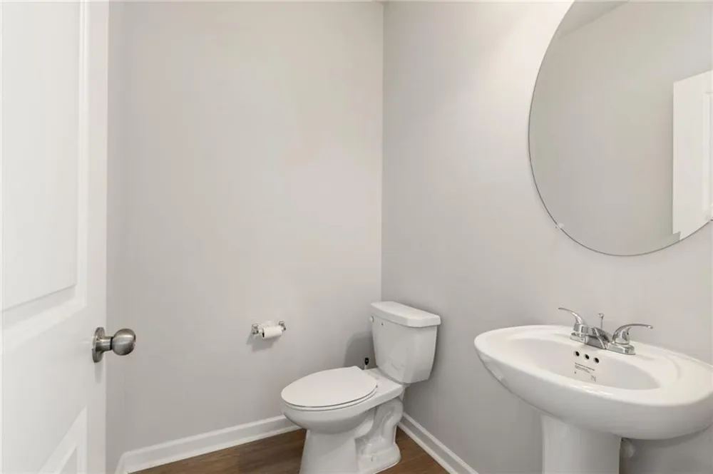 2568 Swan Lake Drive Grayson, GA 30017