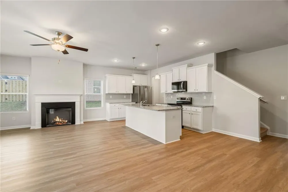 2568 Swan Lake Drive Grayson, GA 30017
