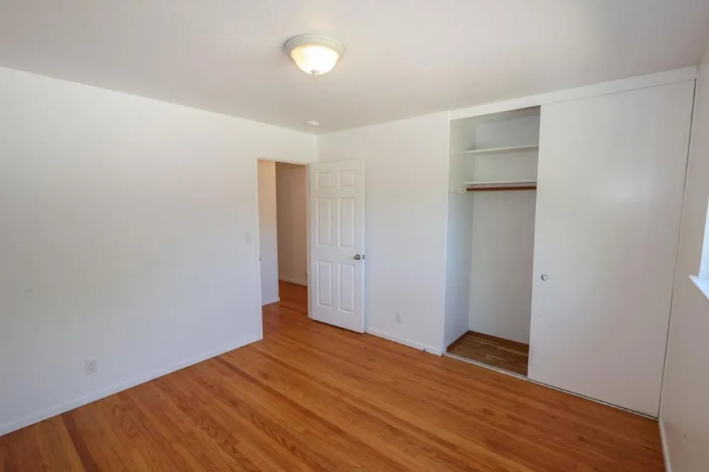 142 Sir Francis Court Capitola, CA 95010
