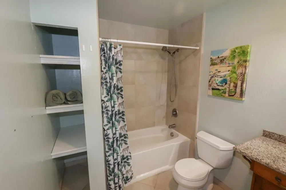 142 Sir Francis Court Capitola, CA 95010