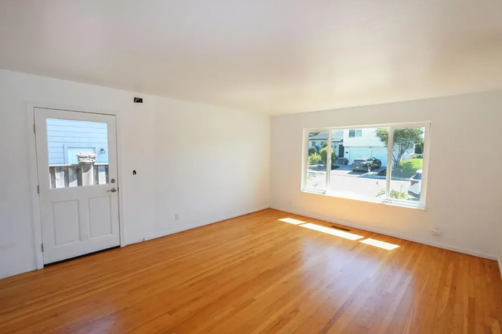 142 Sir Francis Court Capitola, CA 95010