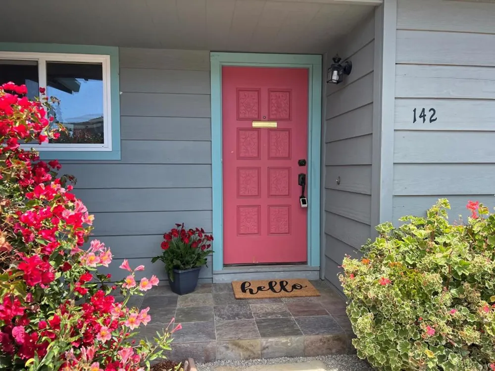 142 Sir Francis Court Capitola, CA 95010