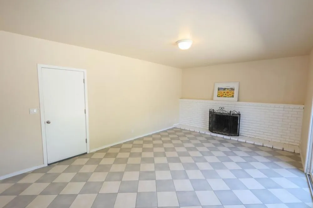 142 Sir Francis Court Capitola, CA 95010