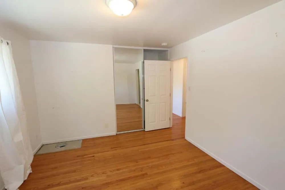 142 Sir Francis Court Capitola, CA 95010