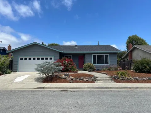 142 Sir Francis Court