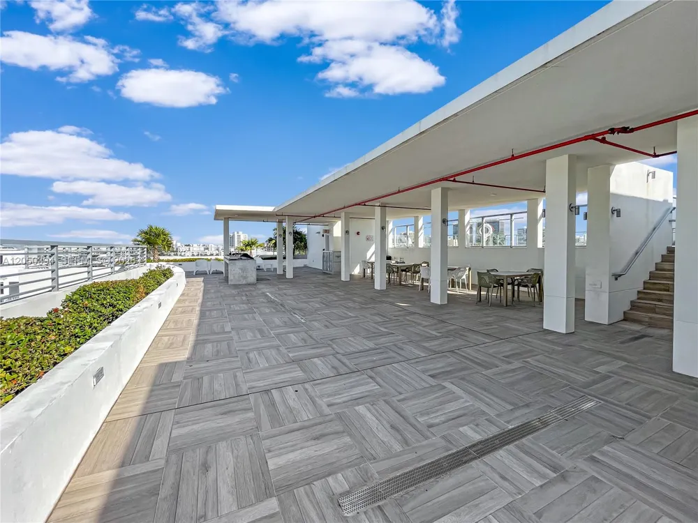 1025 92nd St #601 Bay Harbor Islands, FL 33154