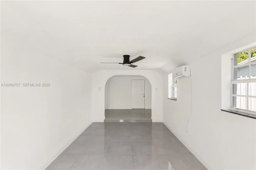 19522 NW 37th Ct Miami Gardens, FL 33055