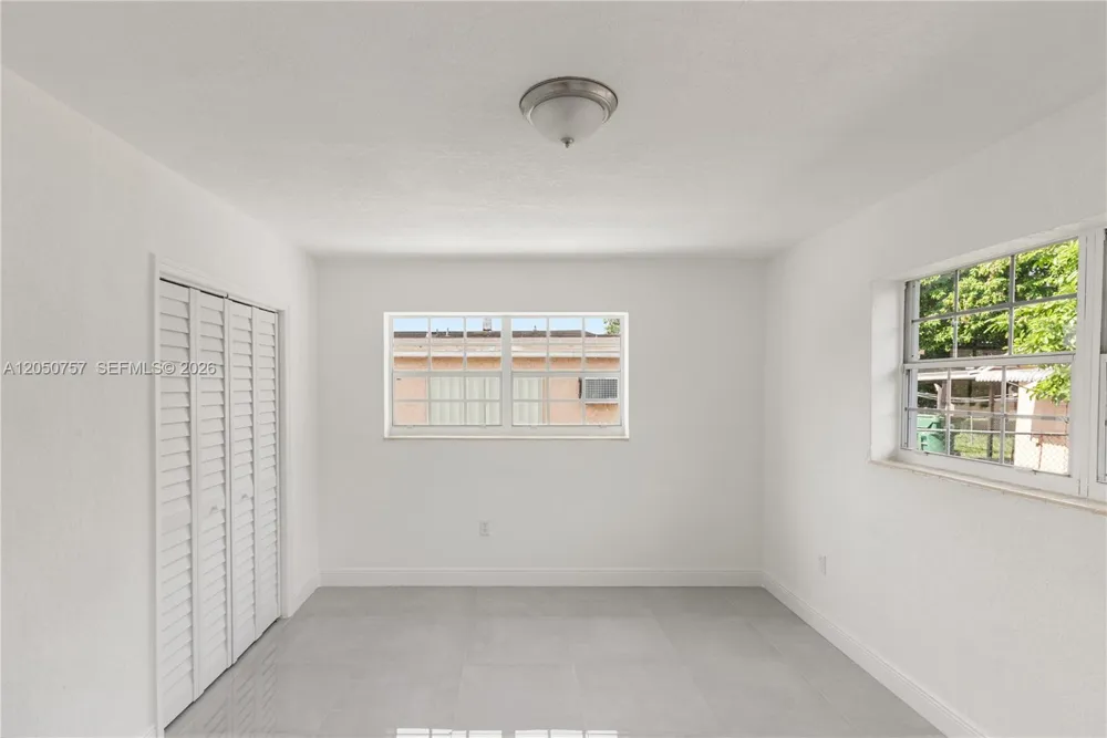 19522 NW 37th Ct Miami Gardens, FL 33055