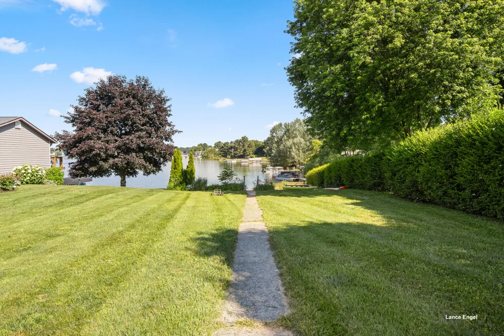 5157 Highland Drive Traverse City, MI 49685