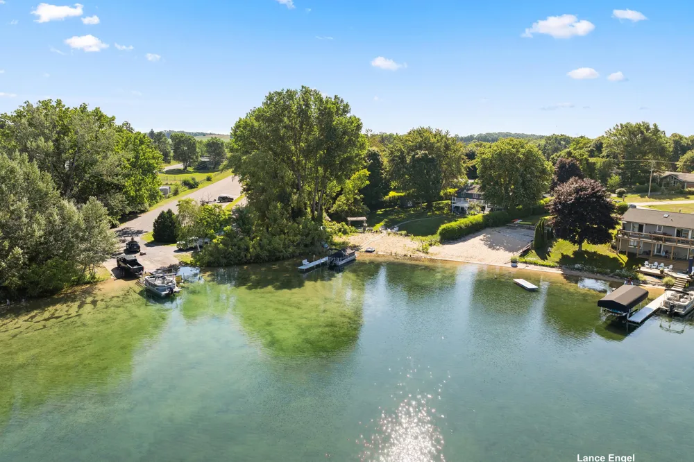 5157 Highland Drive Traverse City, MI 49685