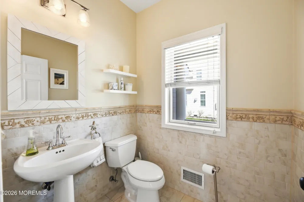 1348 Laurel Boulevard Lanoka Harbor, NJ 08734