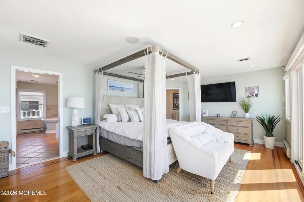 1348 Laurel Boulevard Lanoka Harbor, NJ 08734