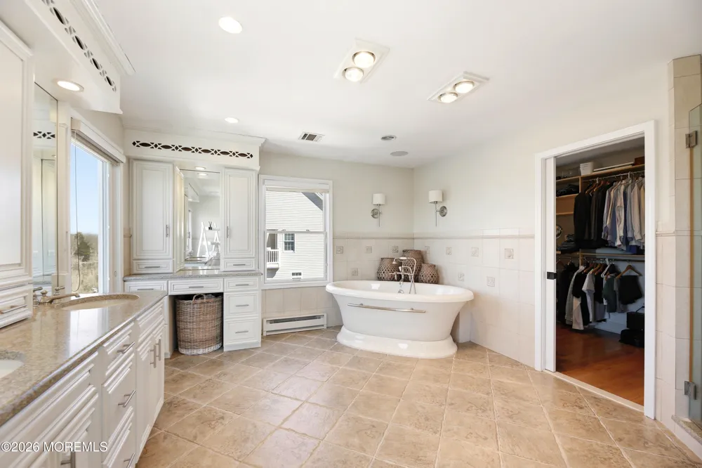 1348 Laurel Boulevard Lanoka Harbor, NJ 08734
