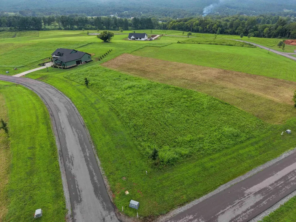 18 Farmview Way Dunlap, TN 37327
