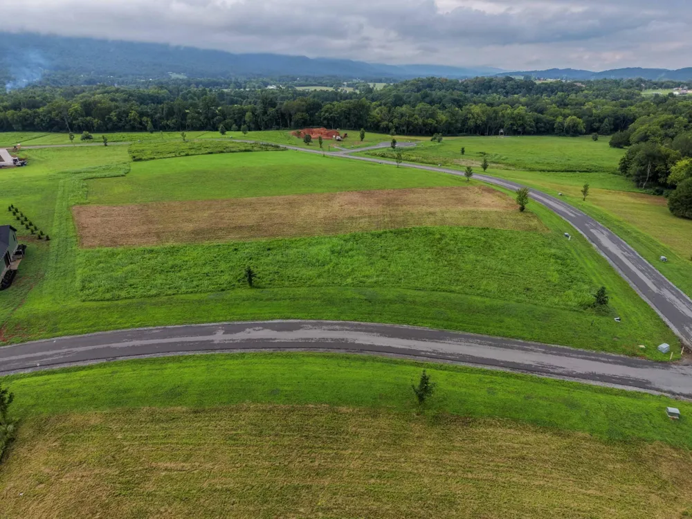 18 Farmview Way Dunlap, TN 37327