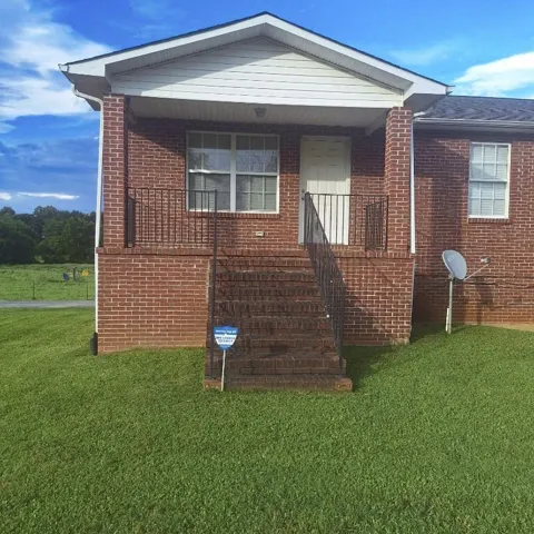 8049 Hillsboro Hwy