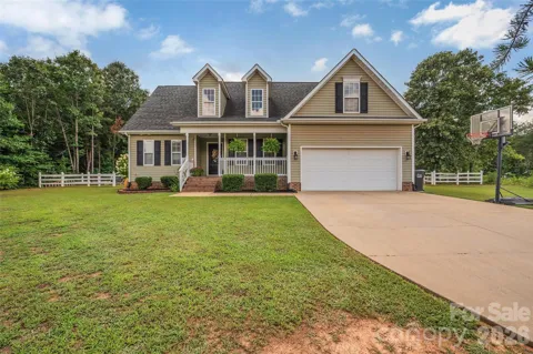 2114 Pinnacle View Drive