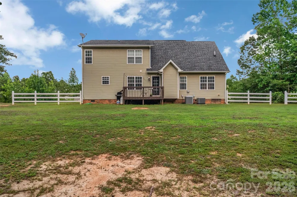 2114 Pinnacle View Drive Kings Mountain, NC 28086