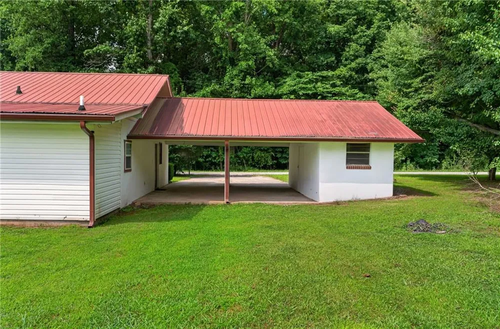 247 Amys Ford Trail Cleveland, GA 30528