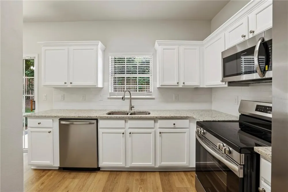 332 Azalea Circle Cumming, GA 30040