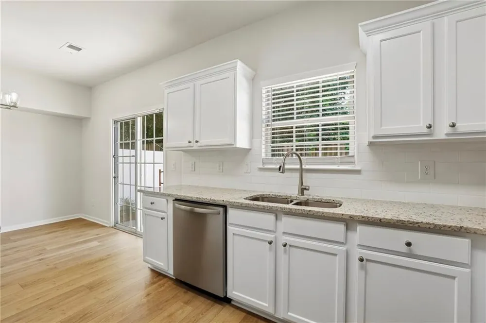 332 Azalea Circle Cumming, GA 30040