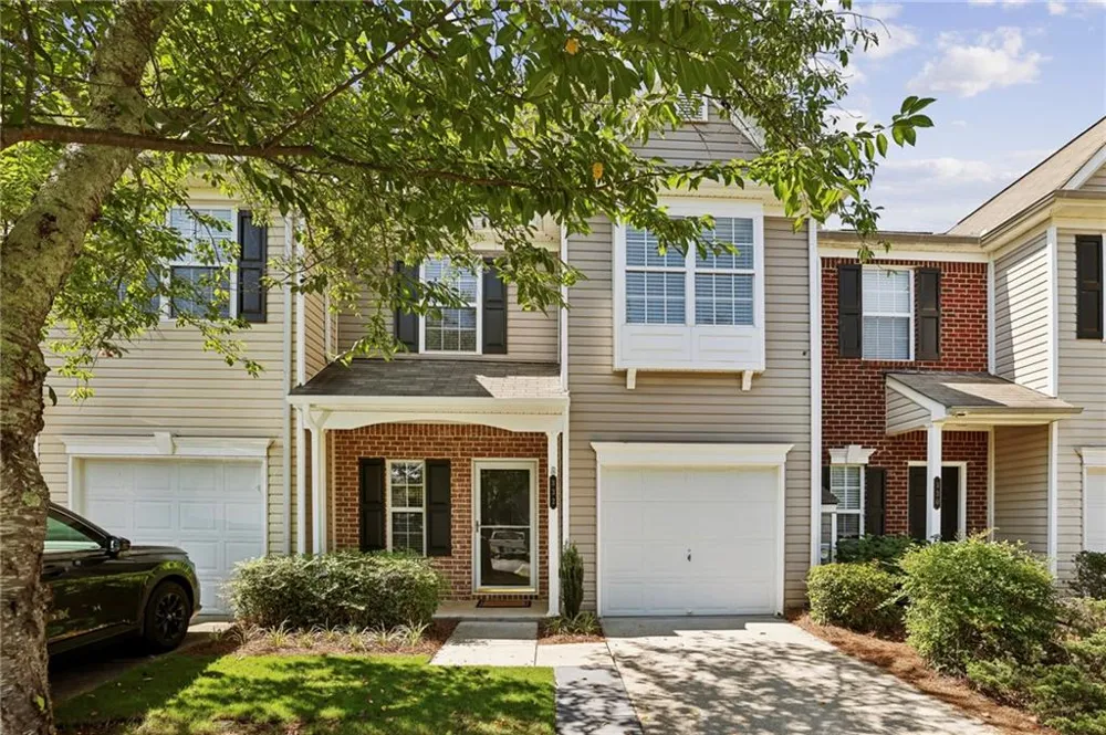332 Azalea Circle Cumming, GA 30040