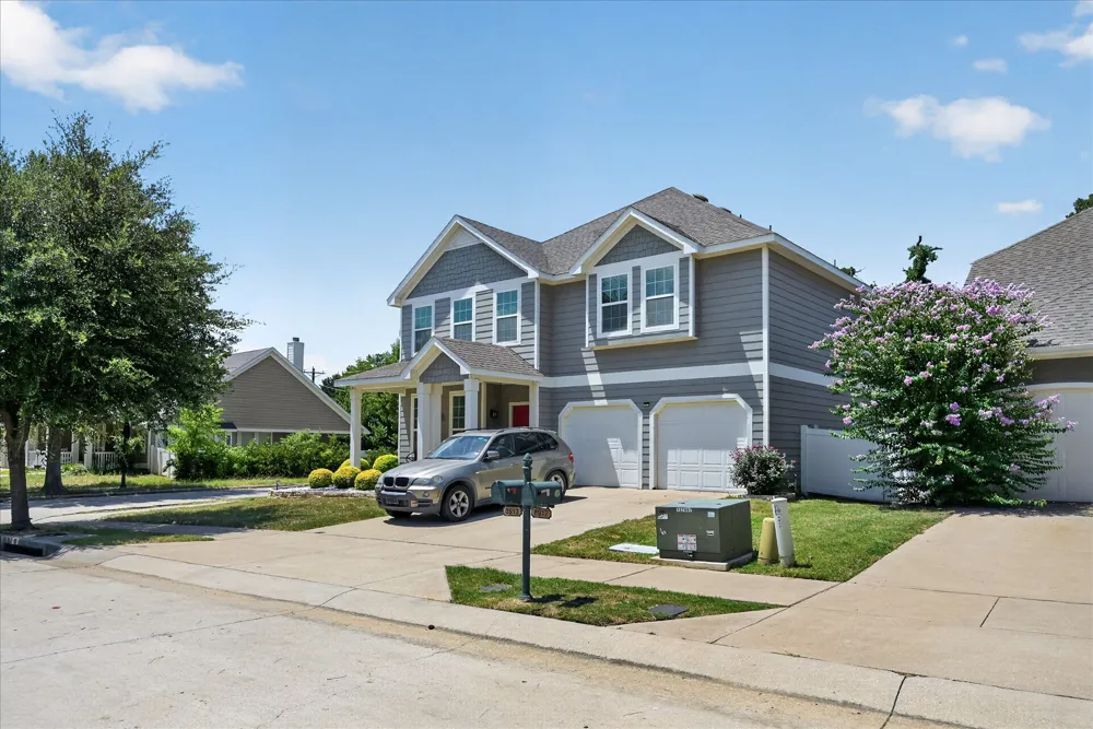 8913 Cranston Court Providence Village, TX 76227
