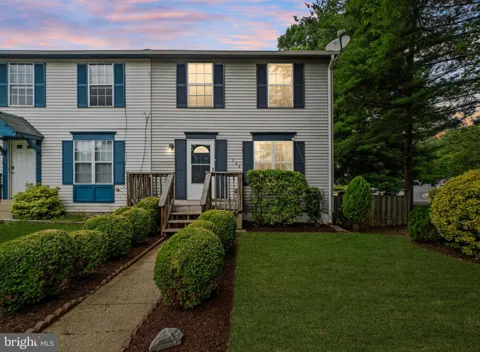 1528 LODGE POLE COURT