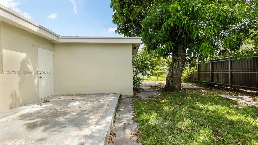 19200 NW 44th Ave Miami Gardens, FL 33055