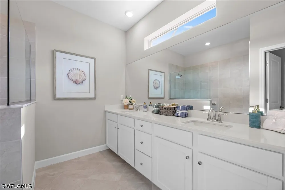 Weston Manor Drive Alva, FL 33920