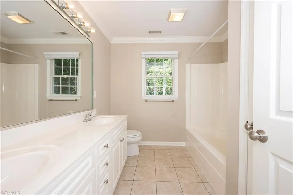 4310 Clarksburg Road Clemmons, NC 27012
