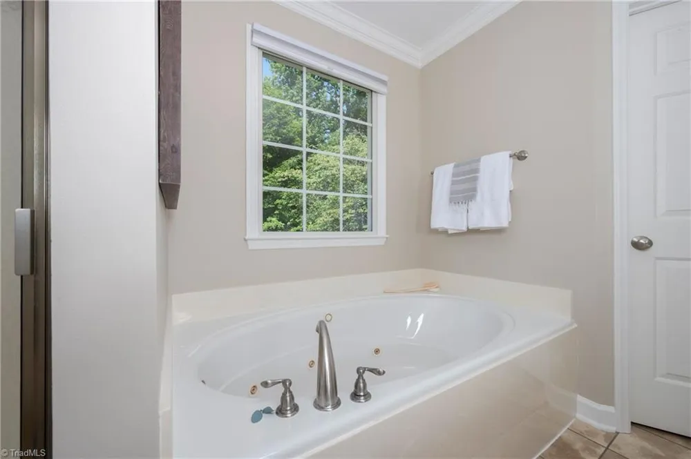 4310 Clarksburg Road Clemmons, NC 27012