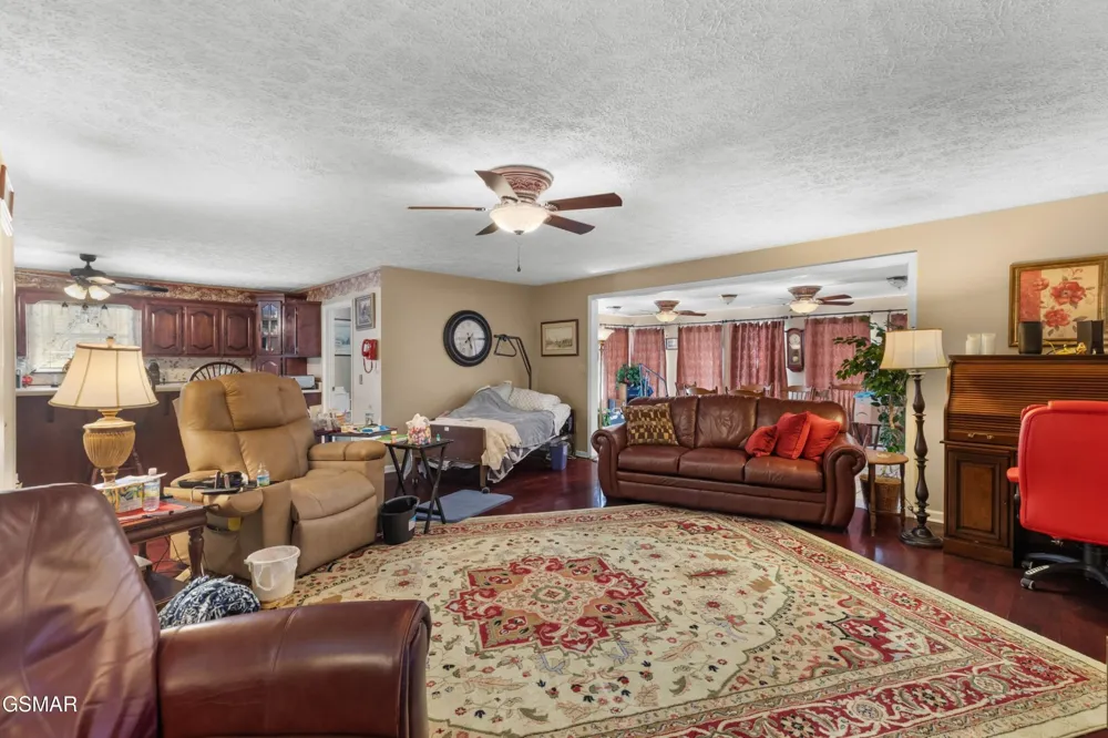 1645 E Main Street Rogersville, TN 37857
