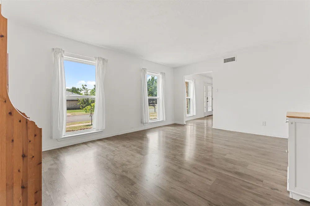 7233 Bayberry Lane Dallas, TX 75249