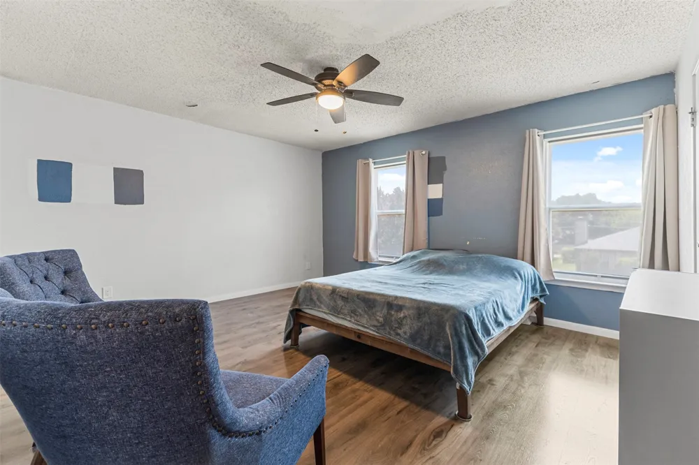 7233 Bayberry Lane Dallas, TX 75249