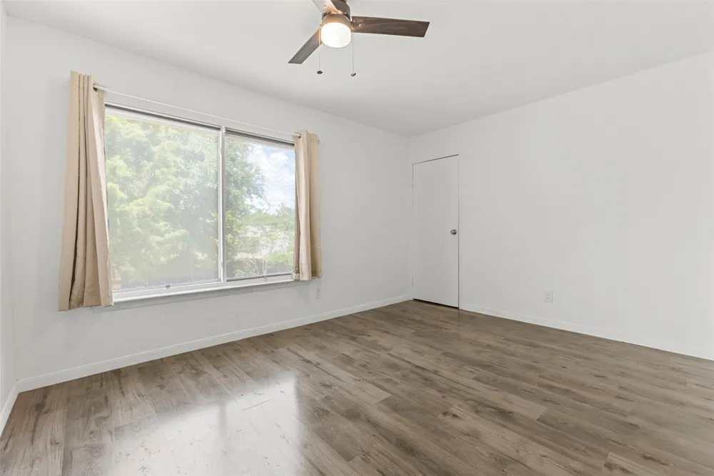 7233 Bayberry Lane Dallas, TX 75249