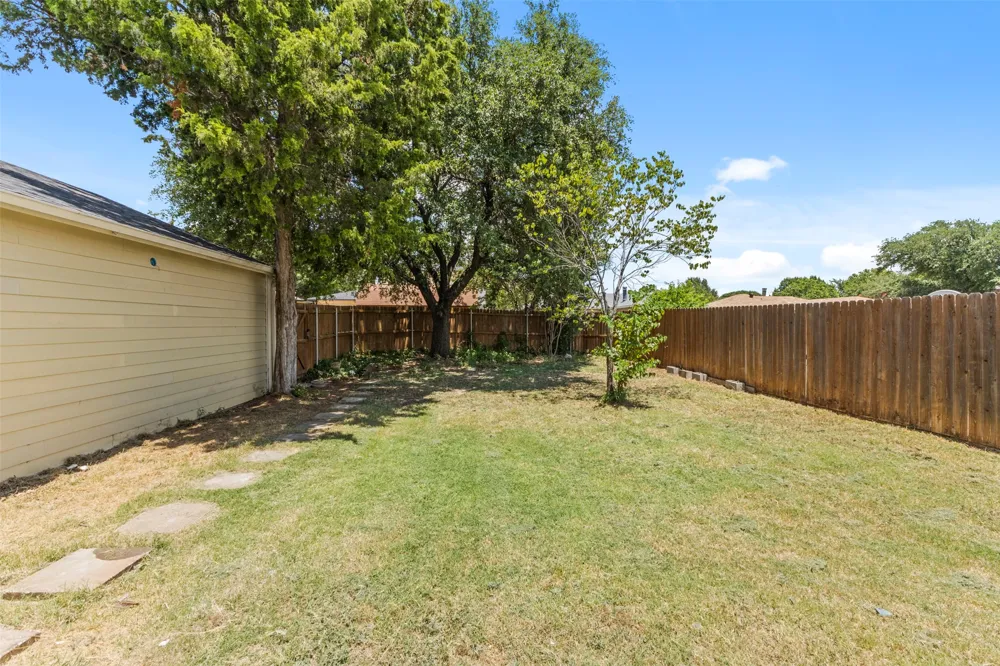 7233 Bayberry Lane Dallas, TX 75249