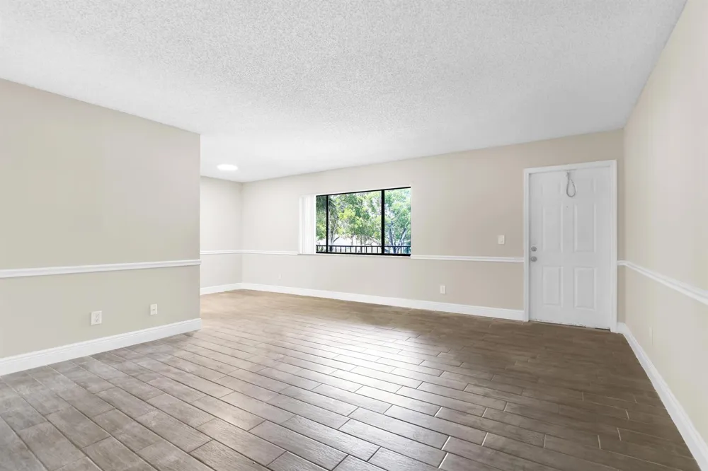 414 Meadows Circle Boynton Beach, FL 33436