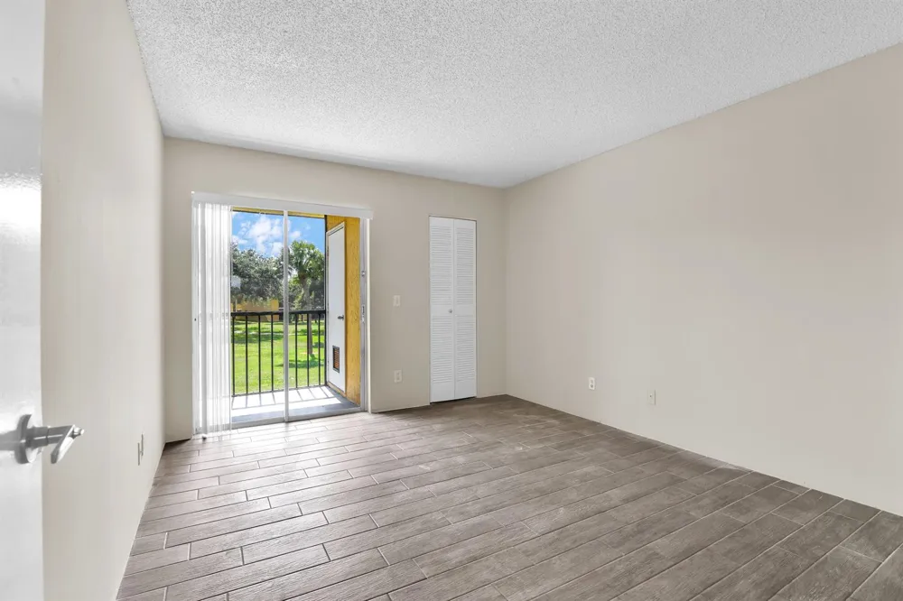 414 Meadows Circle Boynton Beach, FL 33436