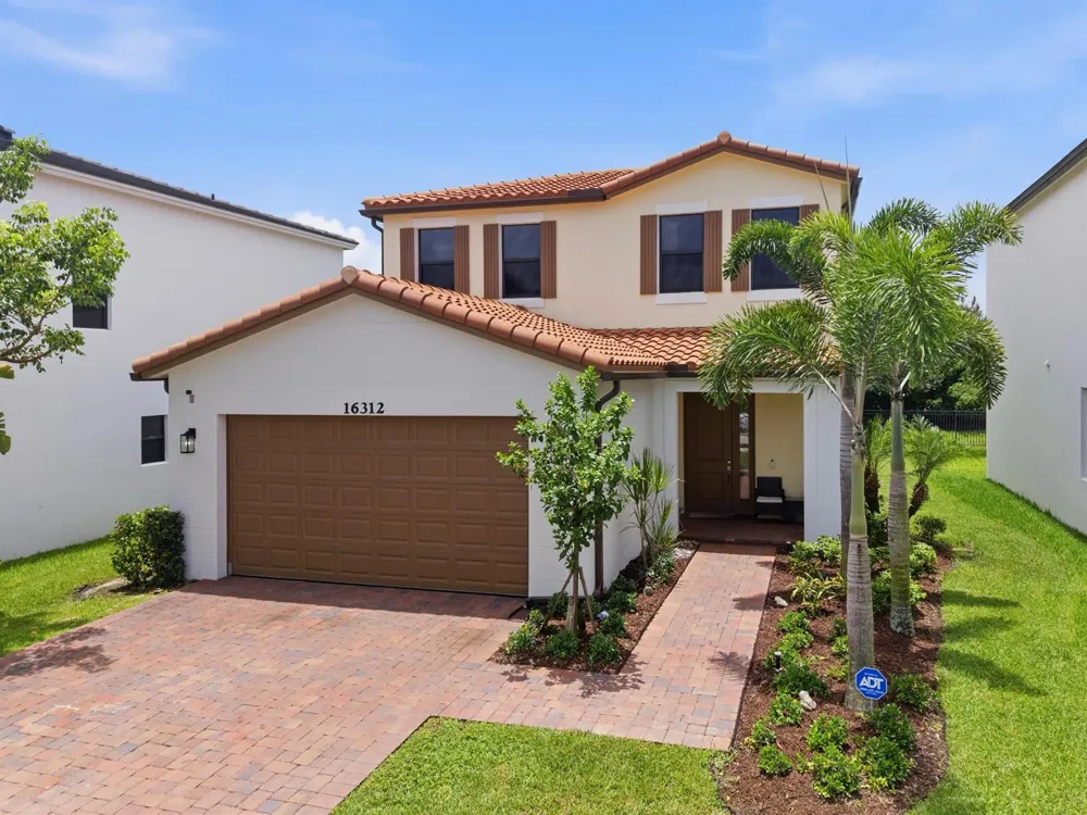 16312 Sandy Shore Drive Westlake, FL 33470