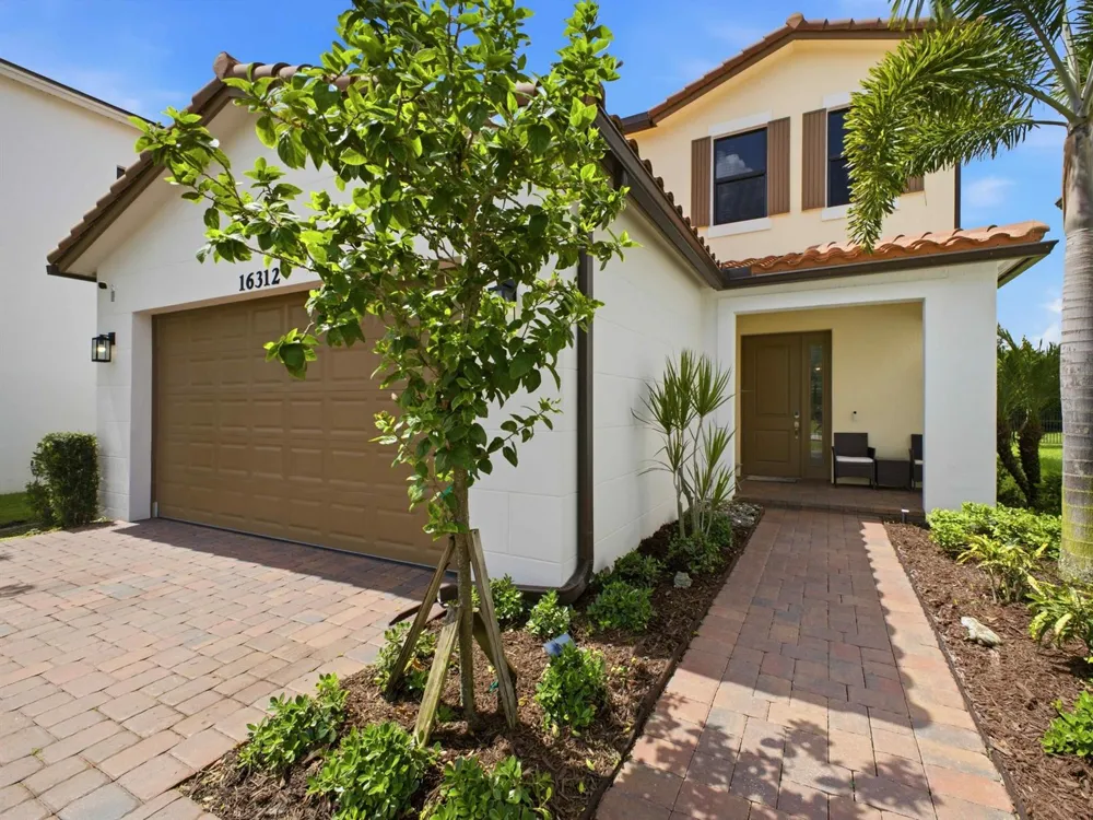 16312 Sandy Shore Drive Westlake, FL 33470