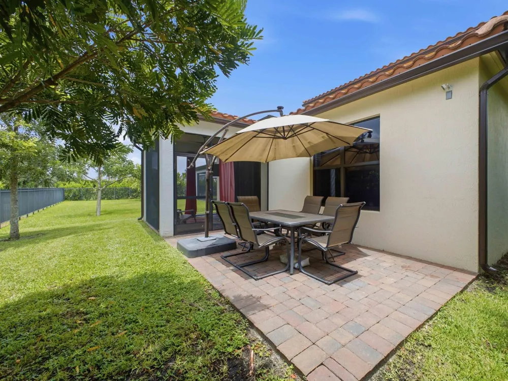 16312 Sandy Shore Drive Westlake, FL 33470