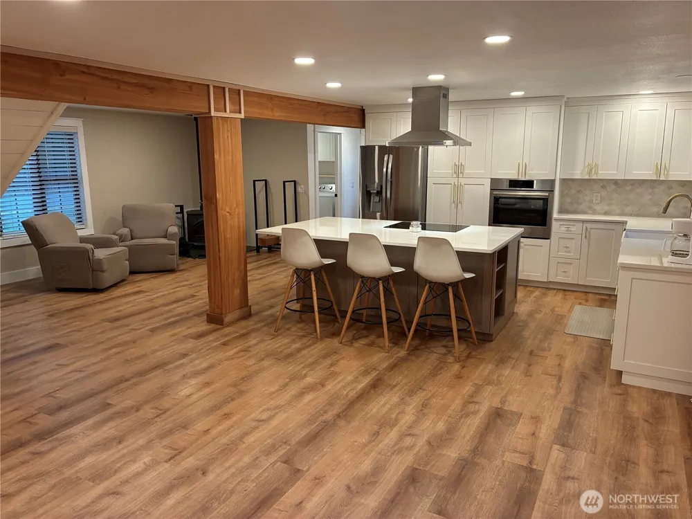 1977 Harding Street Enumclaw, WA 98022