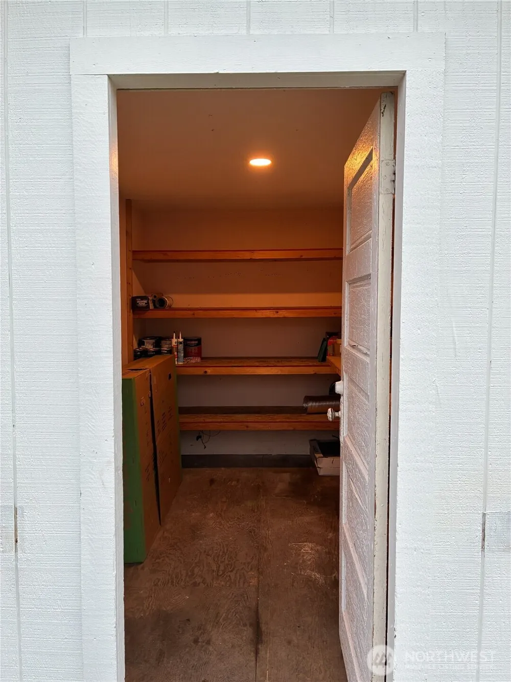 1977 Harding Street Enumclaw, WA 98022