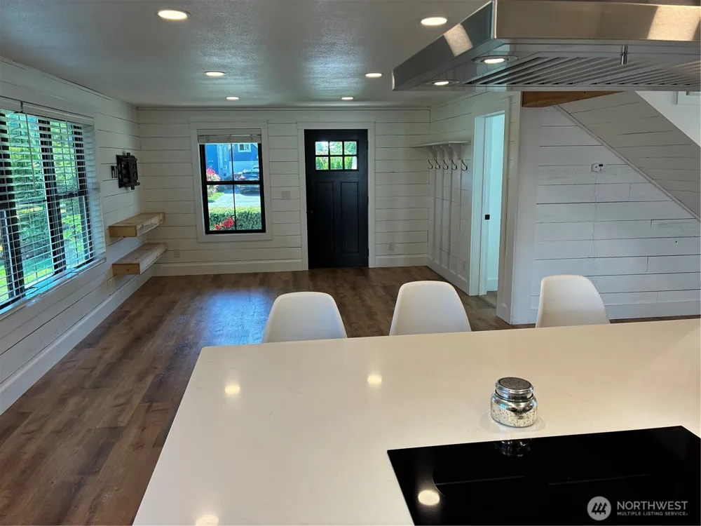 1977 Harding Street Enumclaw, WA 98022