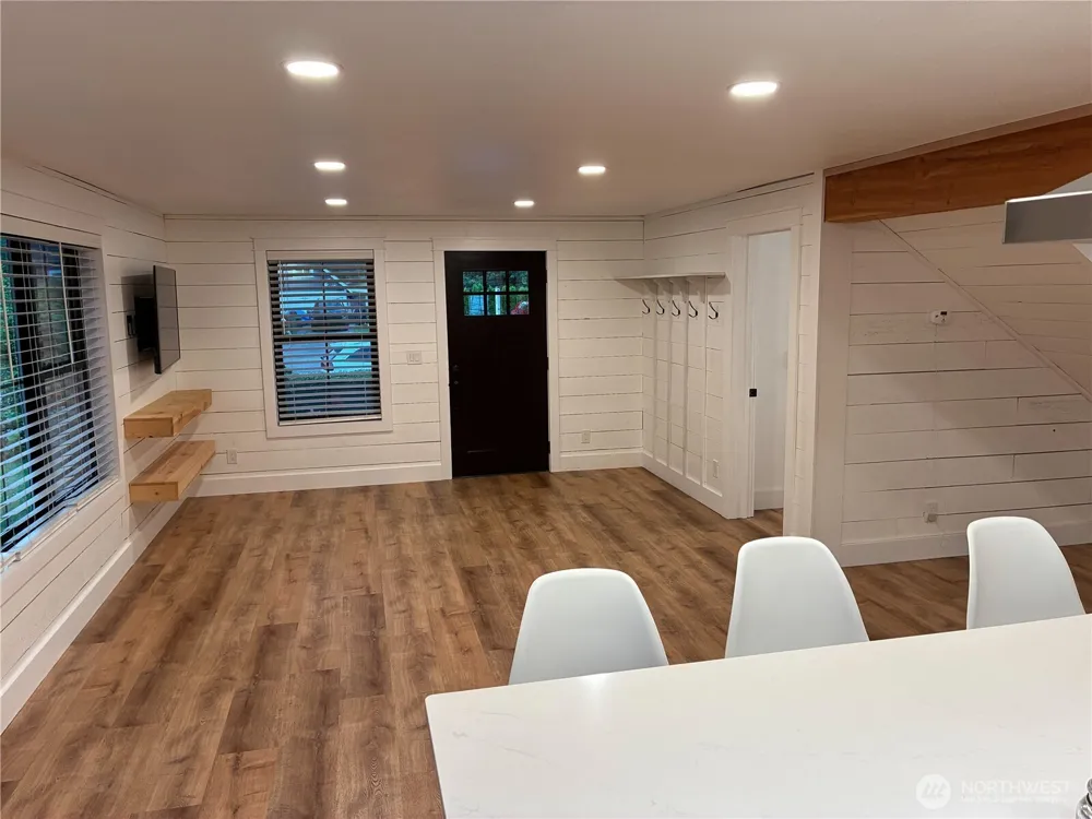 1977 Harding Street Enumclaw, WA 98022