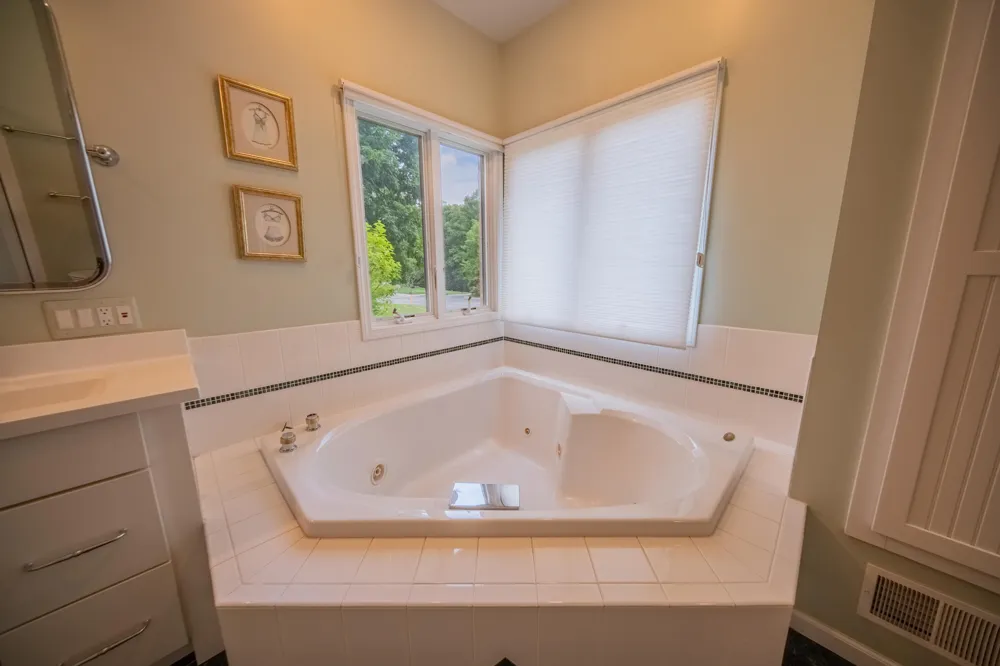 380 Wild Fox Court Scio Township, MI 48103