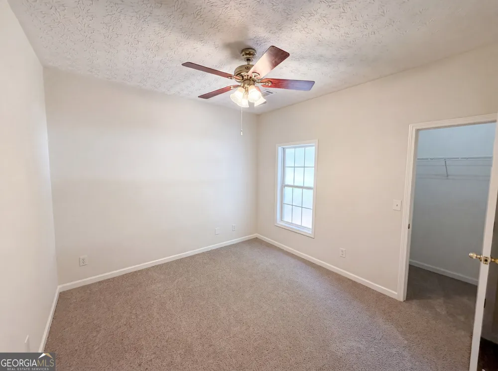 1240 Platinum DR Hoschton, GA 30548