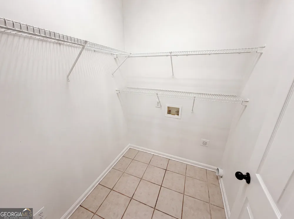 1240 Platinum DR Hoschton, GA 30548