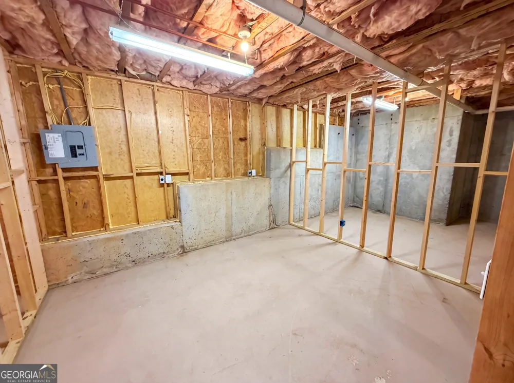 1240 Platinum DR Hoschton, GA 30548